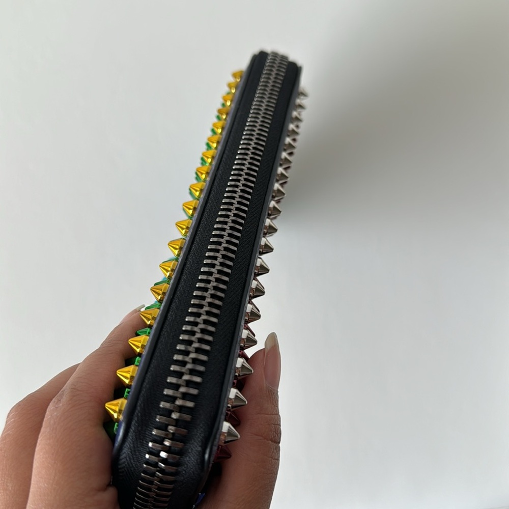 ❌SOLD❌ Christian Louboutin Panettone Wallet Calf Empire/Spikes Mix with Box & DB - Picture 3 of 14